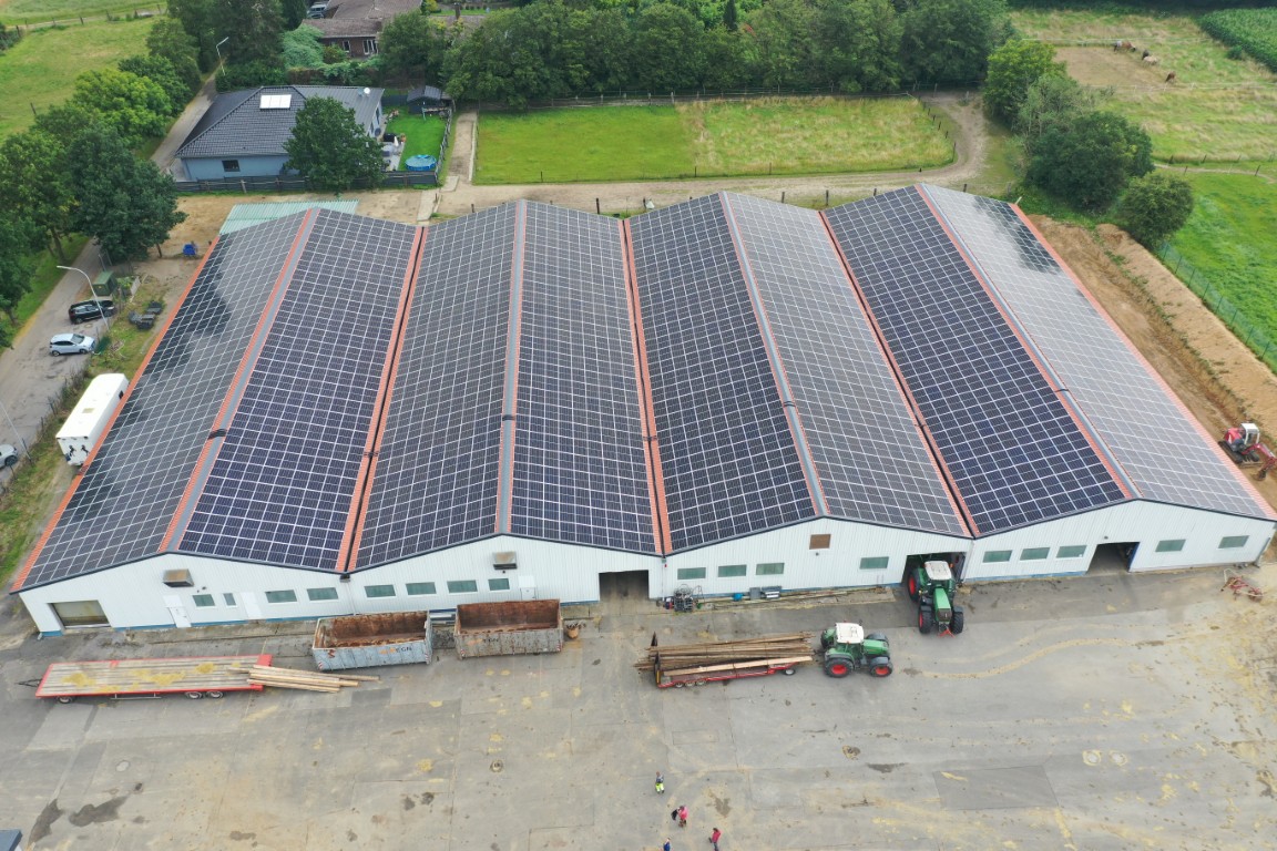 photovoltaik Investment 2025, PV-Anlage kaufen, Steuer sparen mit PV, Erfahrungen SunShine Sales, PV-Direktinvestment, IAB Photovoltaik, Sonder-AfA Solar, EEG 2025, Eigenkapitalrendite Solar, Sonnenrente